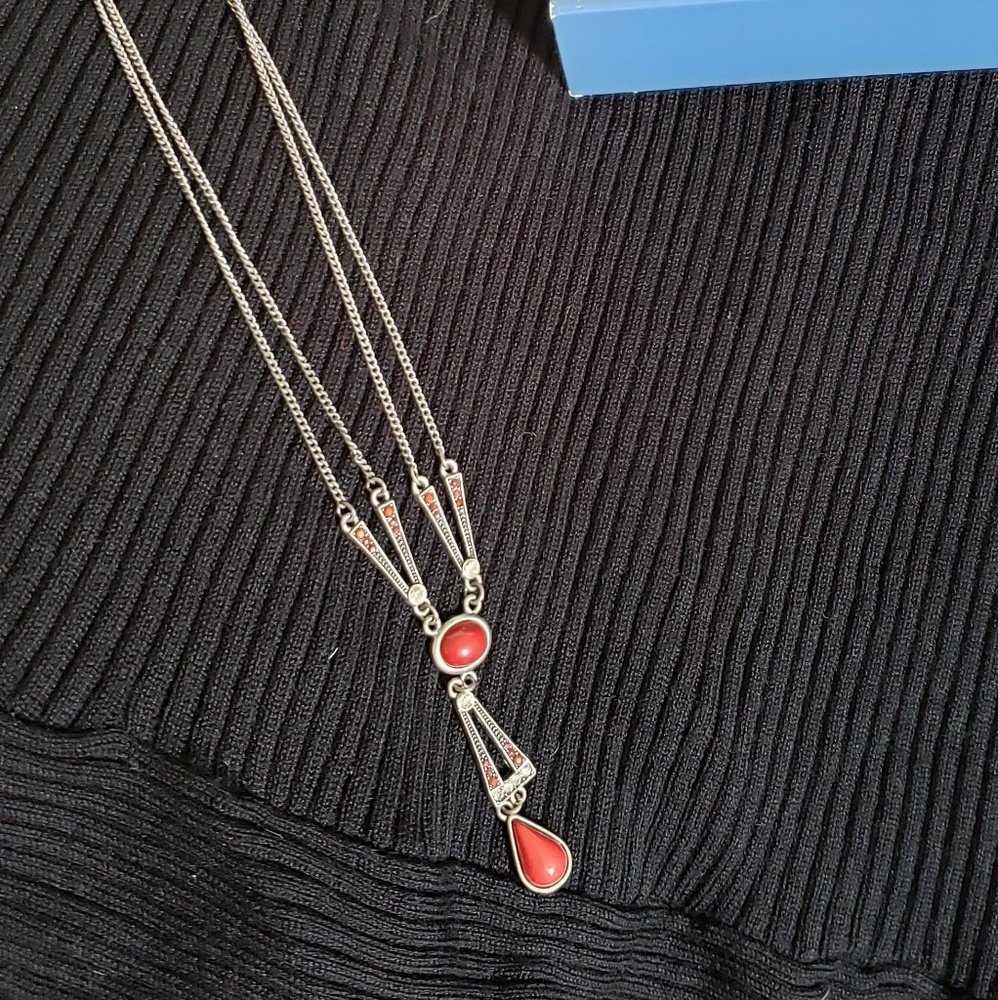 NWT Lia Sophia Beautiful Necklace